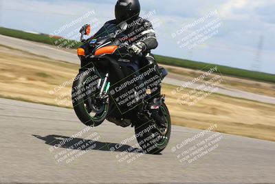 media/Apr-26-2024-TrackDaz (Fri) [[c4b677d280]]/B Group/120pm (Wheelie Bump)/